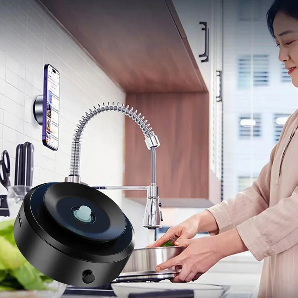 MagnoHoldâ˘: Smart Car Mount with Magnetic Grip