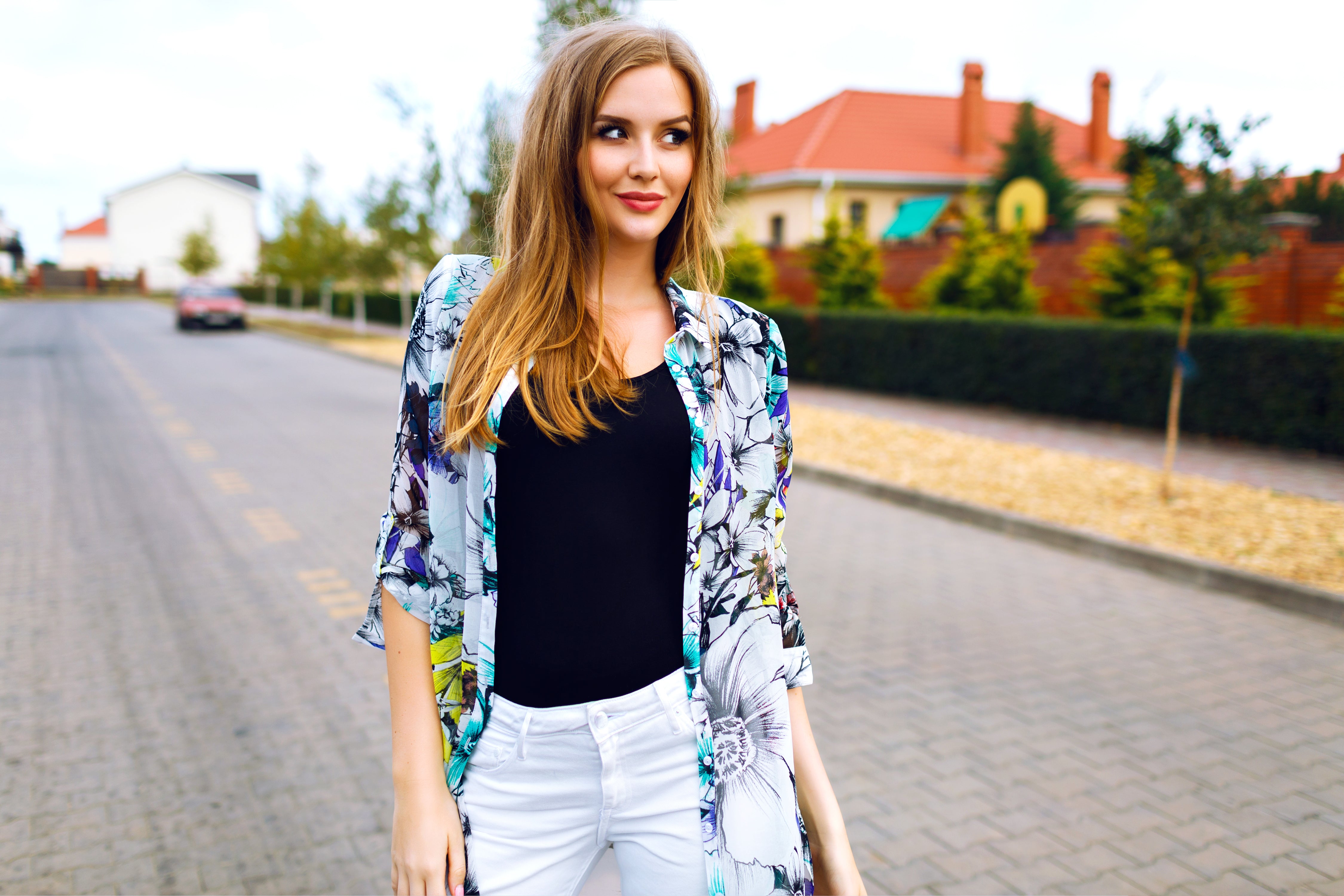 files/outdoor-lifestyle-portrait-pretty-blonde-woman-white-pants-trendy-floral-shirt-natural-make-up-long-hairs-posing-countryside-street-style.jpg